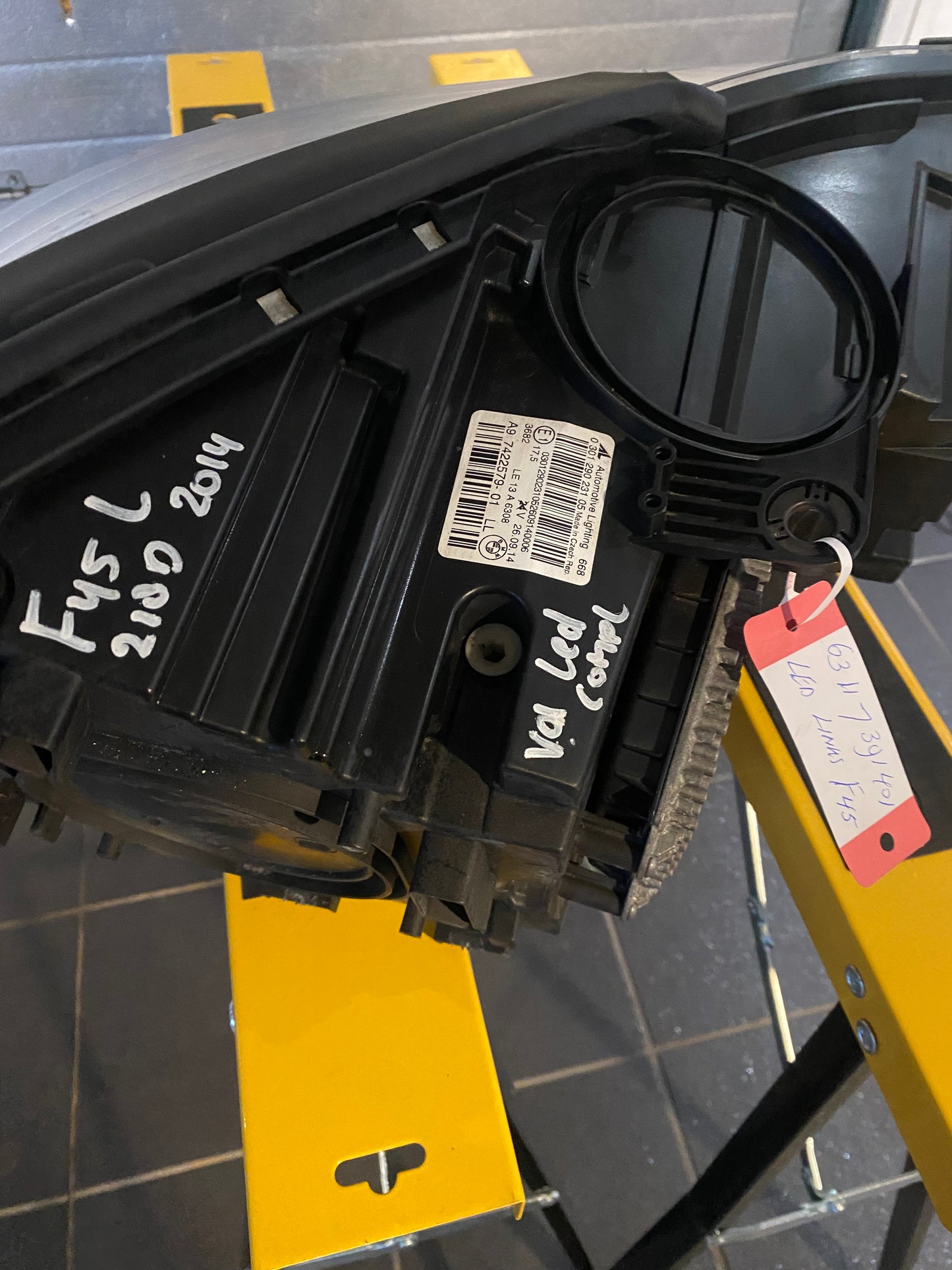 Koplamp F45 Links 2014/ 63117391401